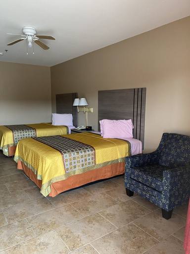 Bedroom 4, Los Fresnos Inn and Suites, Cameron