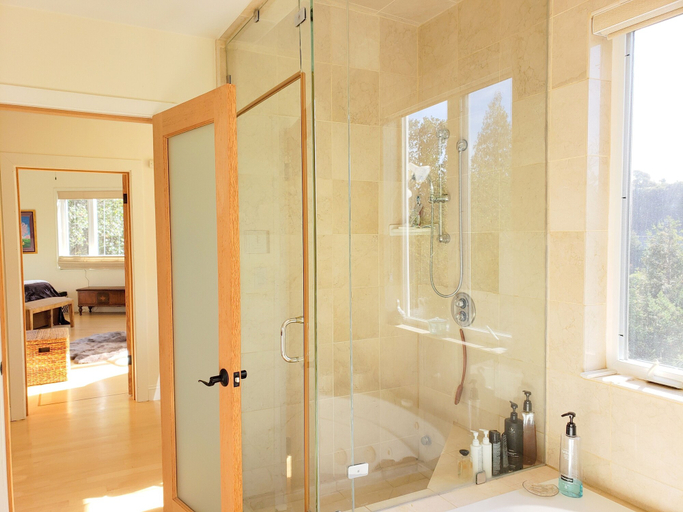 Bathroom, CHIC & EXCLUSIVE HOME, Alameda