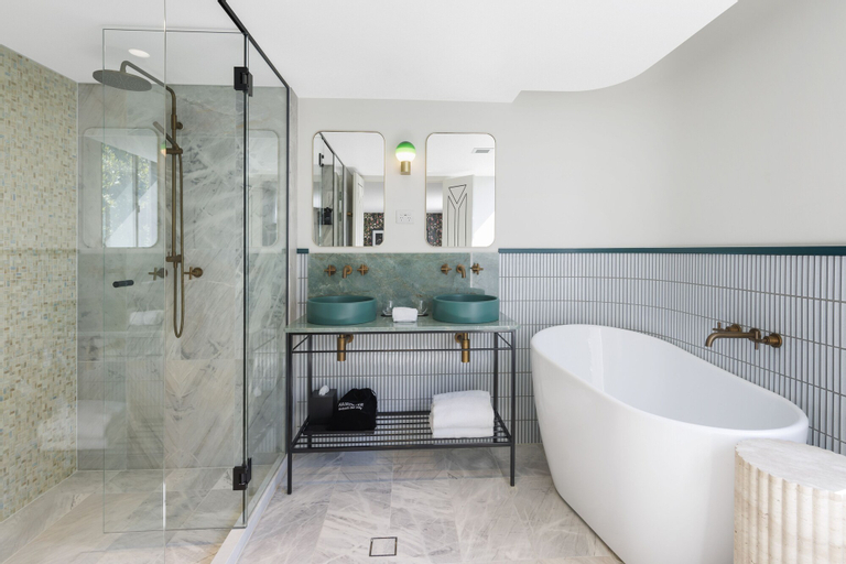 Bathroom 8