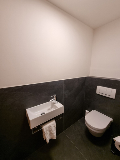 Bathroom 5, Hotel Messmer, Bregenz