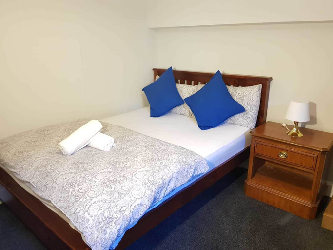Bedroom 2, The Cumberland Townhouse Apartment, Edinburgh