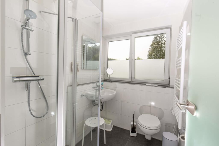 Bathroom 4, Ferienwohnungen Am Mühlenberg, Oberbergischer Kreis