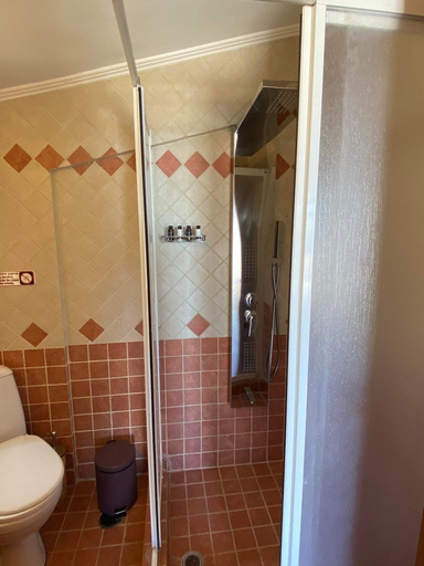 Bathroom 3, Elounda Blue Luxury Villa, Crete