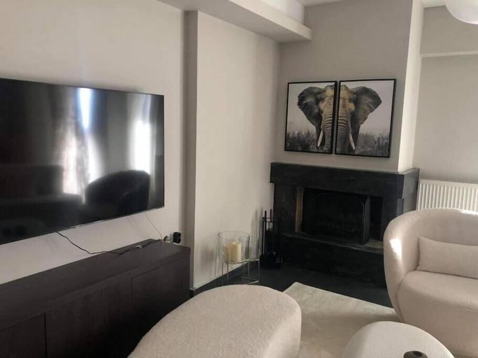 Others 3, Kallithea Vip Suite, Attica