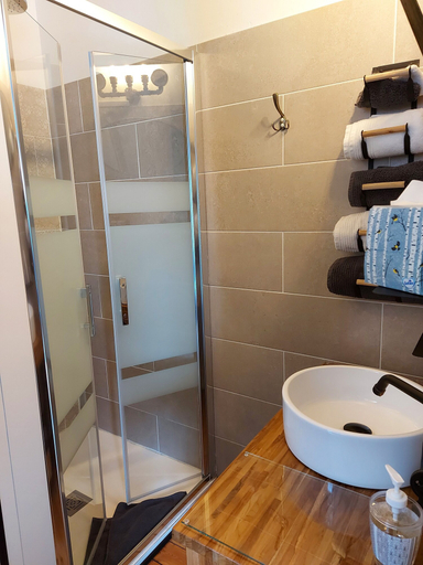 Bathroom 5, Les Secrets des Loges, Pas-de-Calais