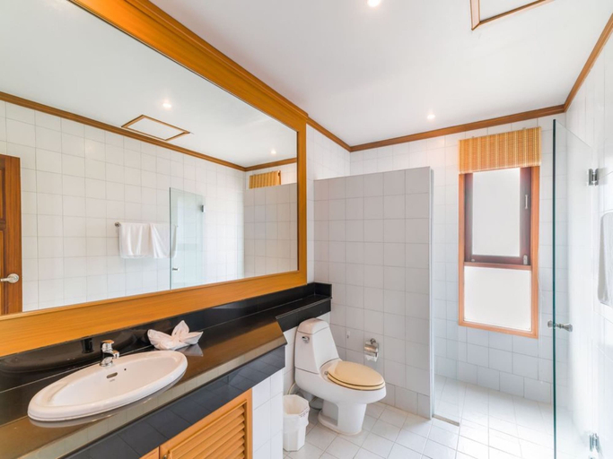 Bathroom 3, 3 Bedroom Villa Beach Front Resort TG12, Ko Samui