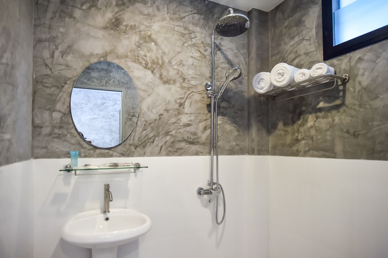 Bathroom 3, Dee Homestay, Phuket Island