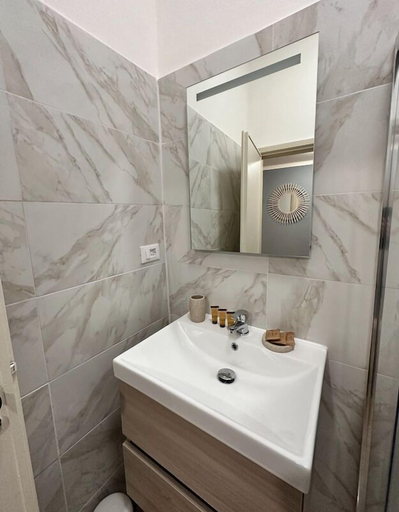 Bathroom 4, Casa del Laureato by Studio Vita, Bologna