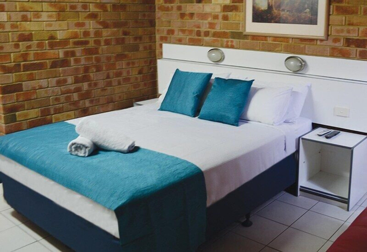 Bedroom 2, Marco Polo Motor Inn Sydney, Ashfield