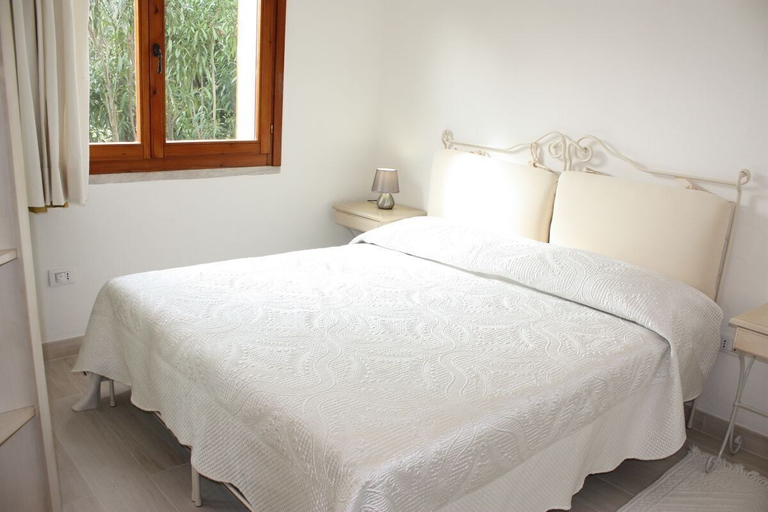 Bedroom 3, Villa Baires, Cagliari