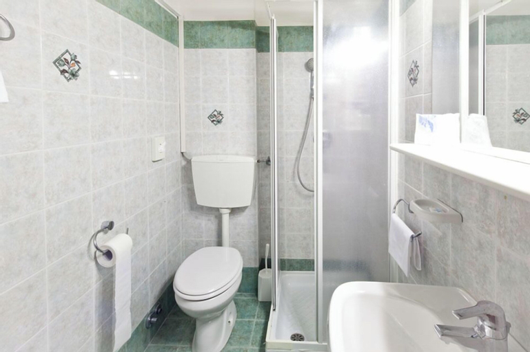 Bathroom 5