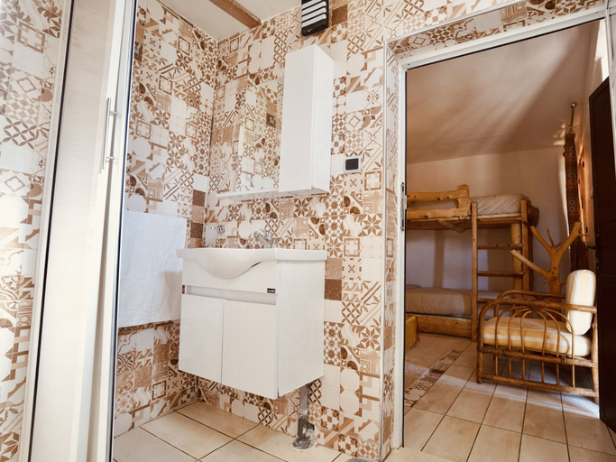 Bathroom 3, Dar l'eau vive, Azilal