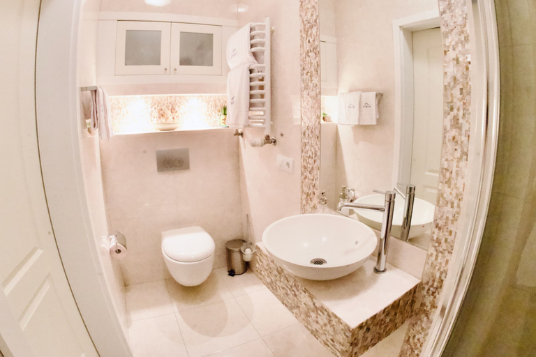 Bathroom 3, Luxury Villa - JessApart Walendia, Pruszków
