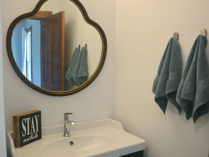 Bathroom 3, Art and Lodging, Saint Joseph