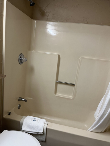 Bathroom 3, Carr's Northside Motel and Cottages, Sevier