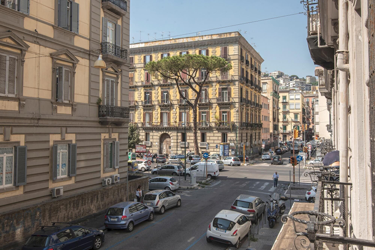 Room 4, Napul 19 - Doppia A, Napoli