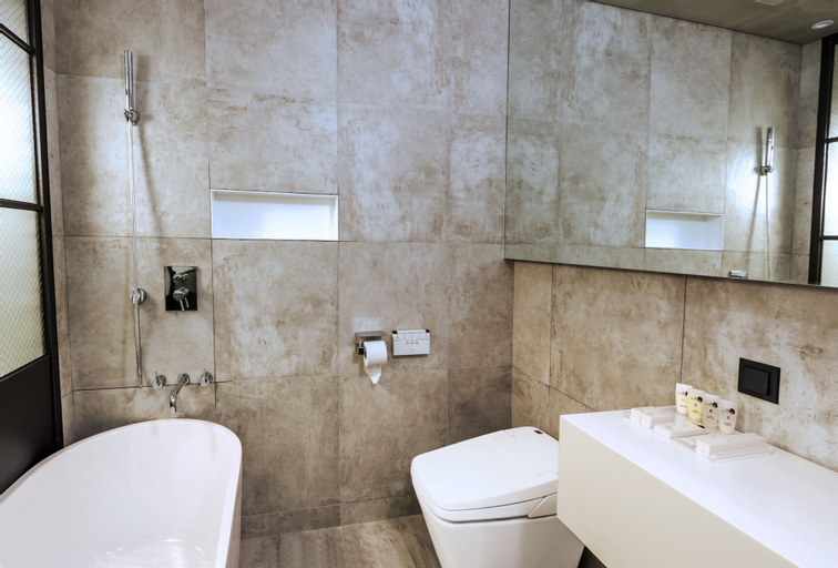 Bathroom 8