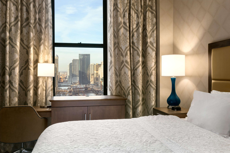 Bedroom 4, Hampton Inn Chicago Downtown/N Loop/Michigan Ave, Cook