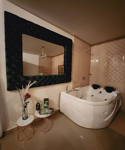 Bathroom 4, Hotel Mansión Sant Serrant, El Santuario