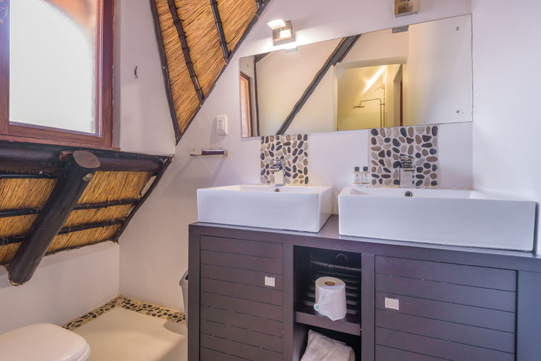 Bathroom 3, Kruger Park Lodge Unit No. 241, Ehlanzeni