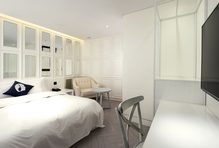 Bedroom 18