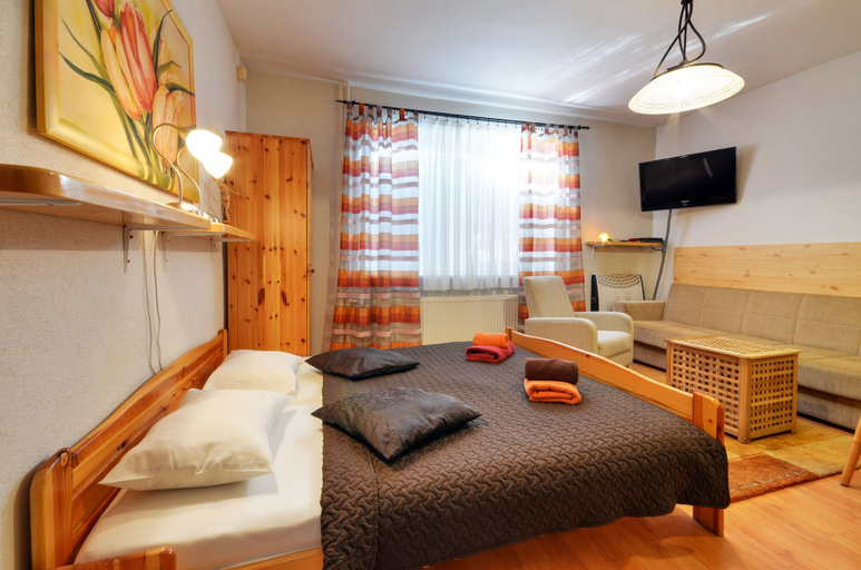 Bedroom 2, Apart & Wellness Hotel VILLA IVICA, Malacky
