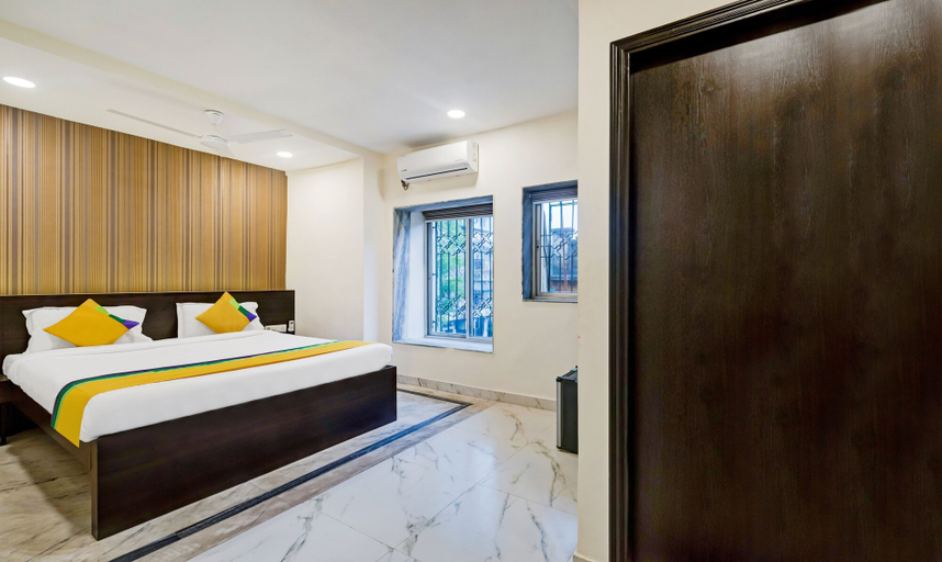 Bedroom 5, Itsy Hotels Neeranand Plaza, Bhawanipur, Kolkata