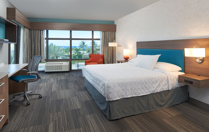 Bedroom 3, Home2 Suites by Hilton Pompano Beach Pier, Broward