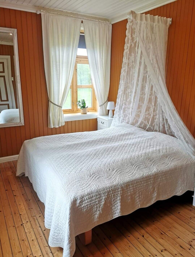 Bedroom 3, Tranøya, Tranøy