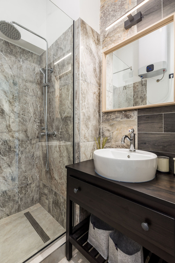 Bathroom 3, Lapis Apartments, Rijeka