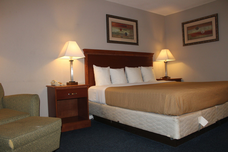 Bedroom 5, Interstate Motel, Jasper