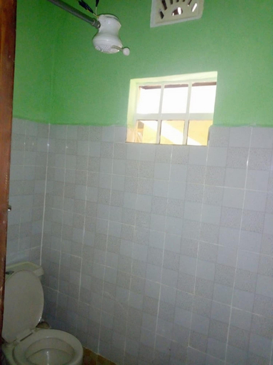 Bathroom 3, Peacock Restaurant, Nyeri Town