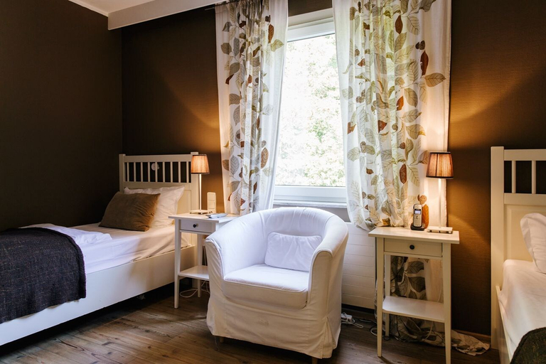 Bedroom 5, basehouse, Mayen-Koblenz