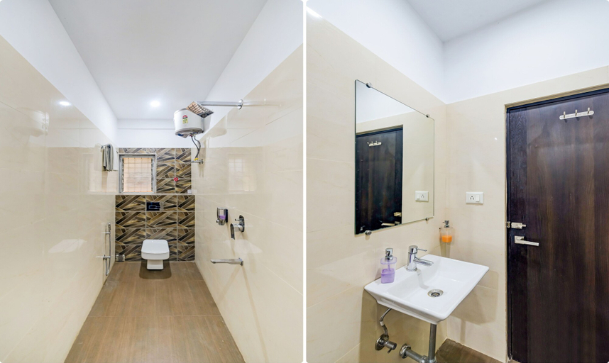 Bathroom 4, Itsy Hotels Neeranand Plaza, Bhawanipur, Kolkata