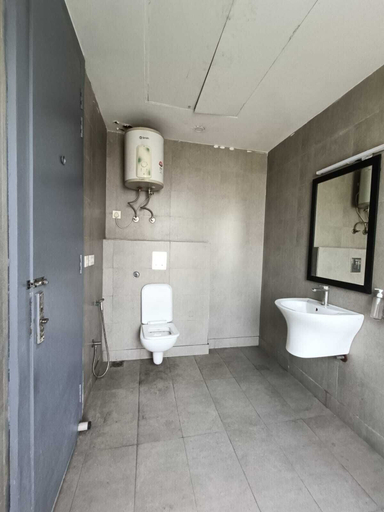 Bathroom, Hotel Town House, Delhi