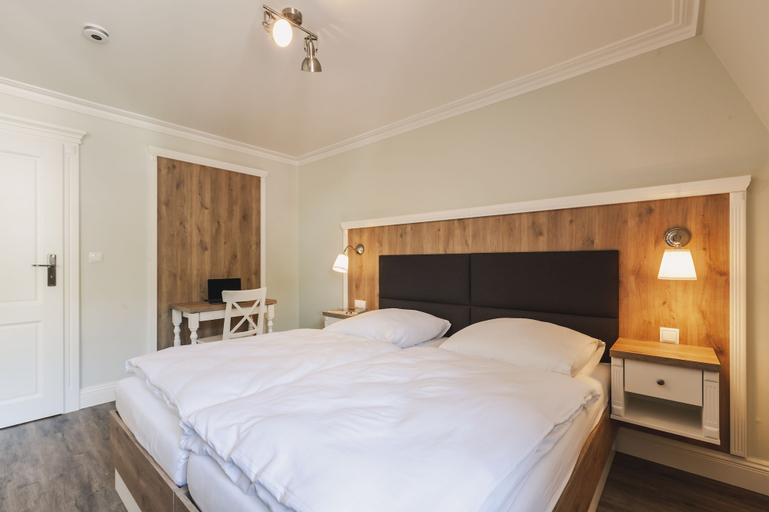 Bedroom 10