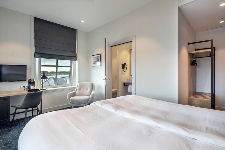 Bedroom 3, Hotel Maassluis, Maassluis