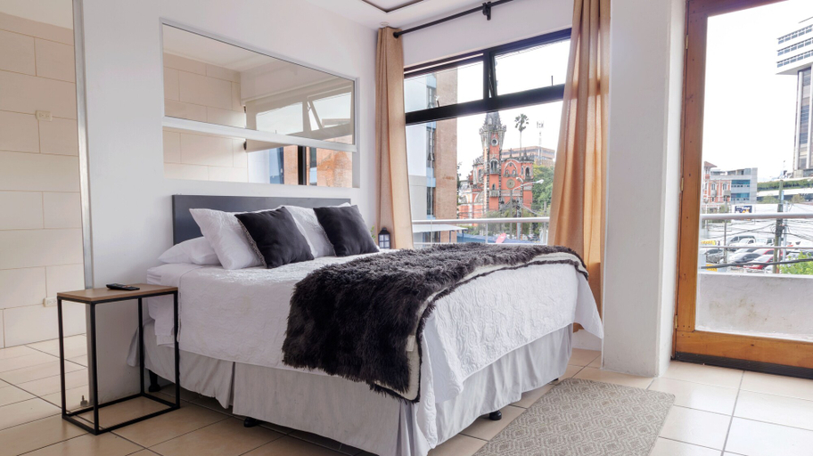 Bedroom 2, Hotel Citadin Z4, ZONA 5