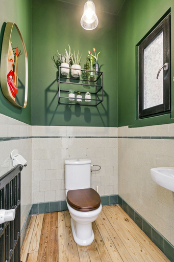 Bathroom 3, Le Palais du Sud, Antwerpen