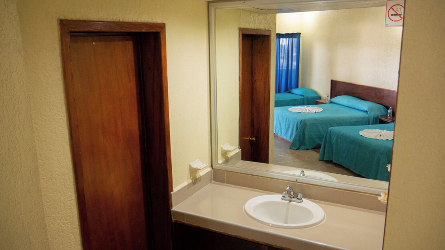 Bedroom 4, Hotel Plaza Mazari, Suchiate
