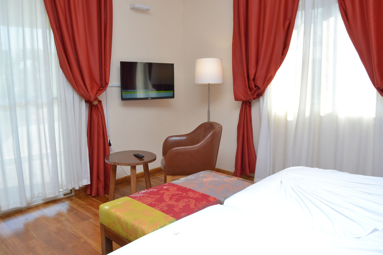 Bedroom 3, Golden Hill Parker Hotel, Komenda-Edina-Eguafo-Abirem