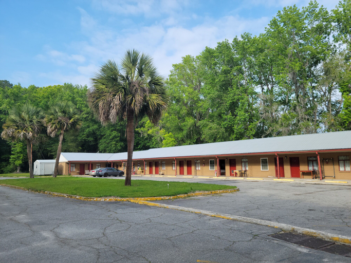 Exterior & Views, Harikrishna Midway Motel, Liberty