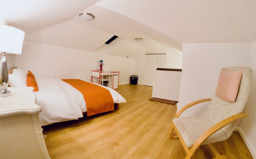 Bedroom 2, Luxury Villa - JessApart Walendia, Pruszków