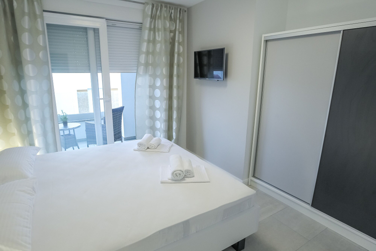 Bedroom 2, Tomana Apartment with Jacuzzi, Novalja