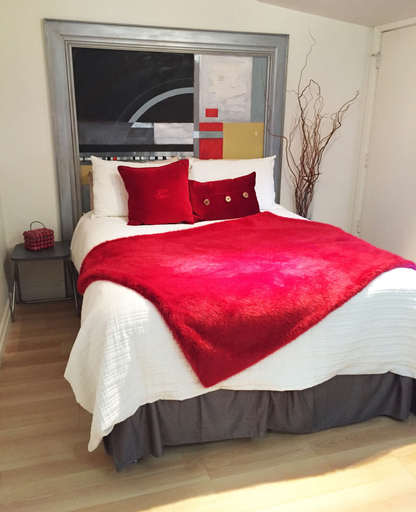 Bedroom 3, Stone Boutique Suites, Niagara