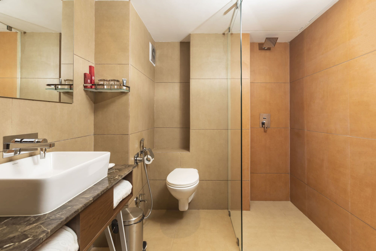 Bathroom 4, Ramee International Surat, Surat