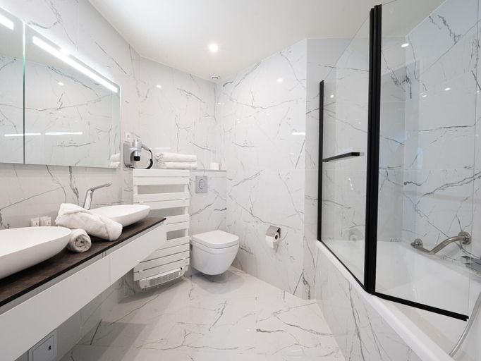 Bathroom 3, Hotel des Palmiers, Var