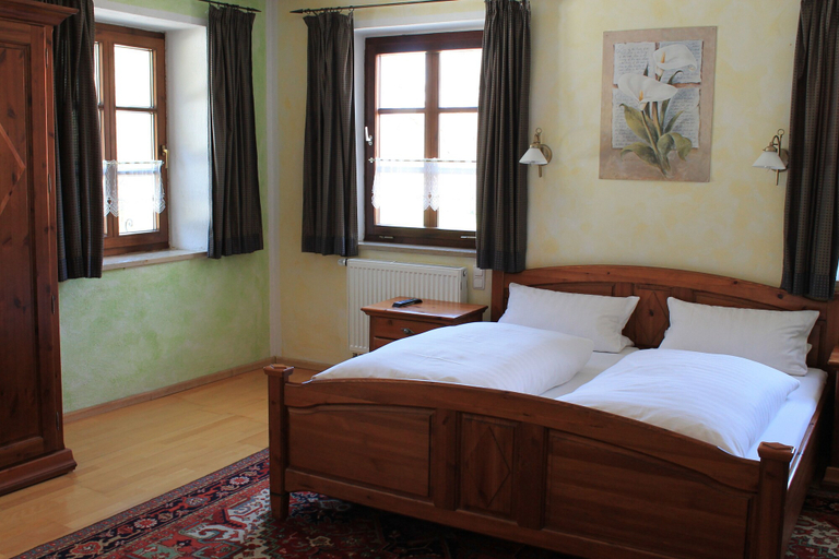 Bedroom 2, Landhotel Kahrmühle, Neustadt an der Waldnaab