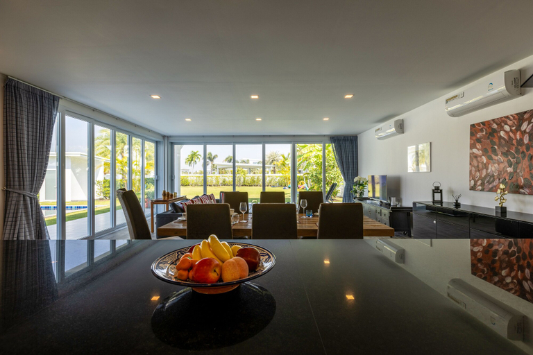 Food & Drinks 5, Modern 3 bedroom Pool Villa PG19, Cha-Am