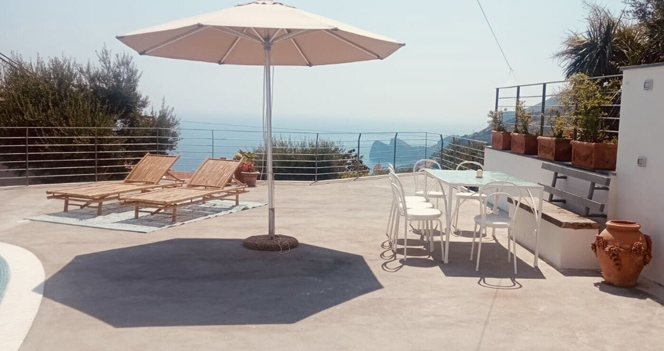 Others 5, Villa my Heart, Napoli
